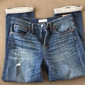 NWT Madewell straight crop distressed jeans.